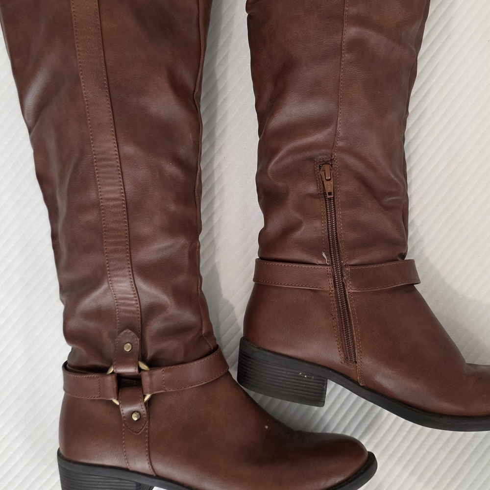 Kohl's Brown Healed Boots